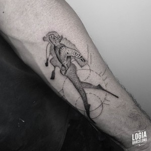 tatuaje_brazo_tortuga_logiabarcelona_kata